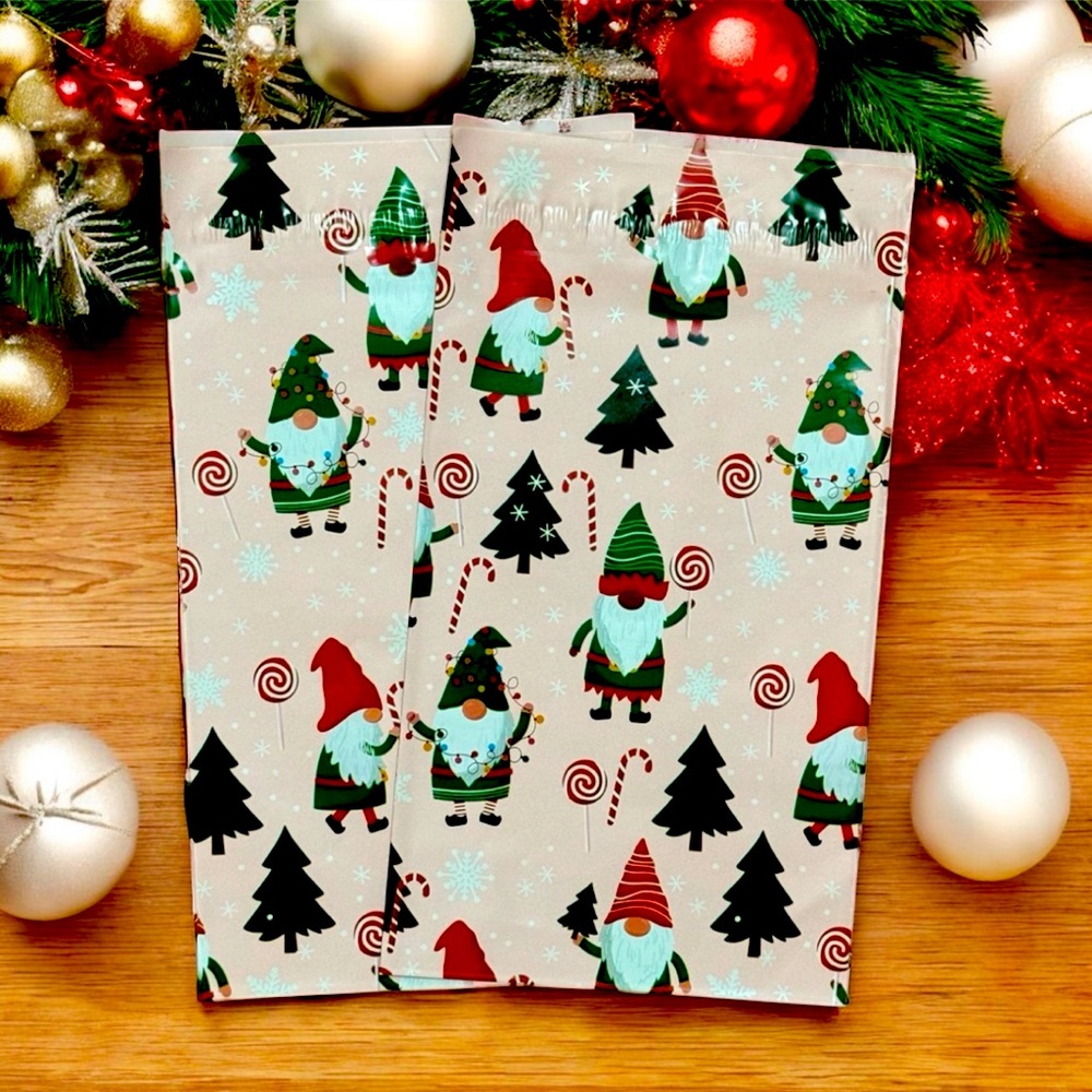(10) 6x9 Christmas Poly Mailers